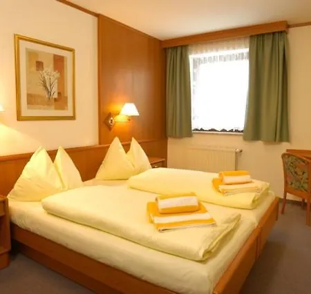 Bella Hotel 3*
